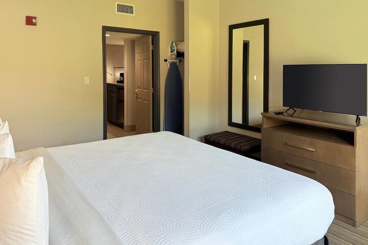 Country Inn & Suites by Radisson Harlingen, TX