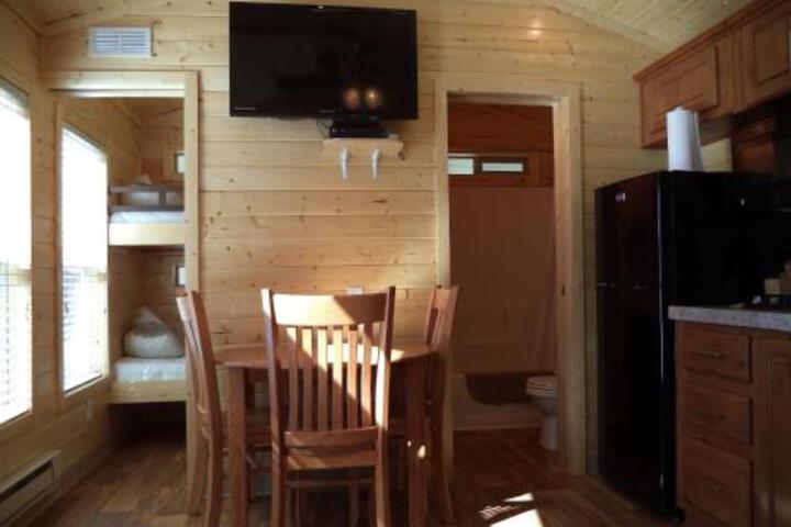 Palm Springs Camping Resort Cabin 7
