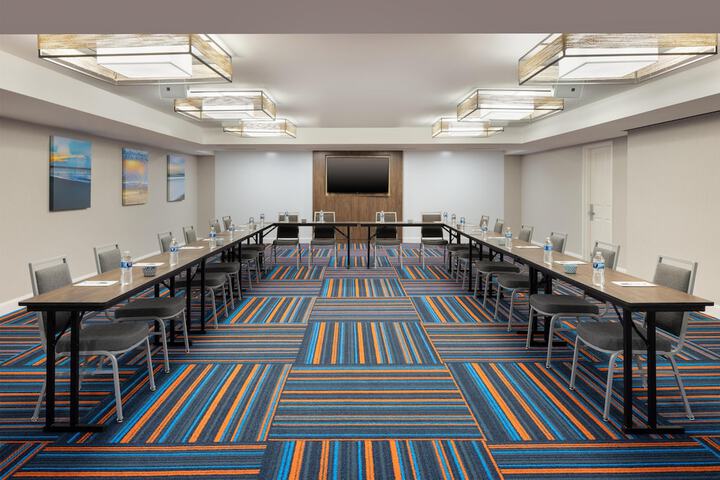 Hampton Inn & Suites Myrtle Beach / Oceanfront