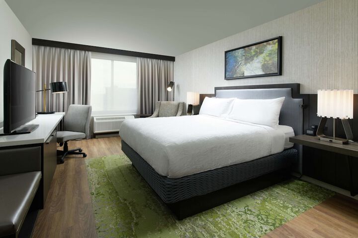 Room 25 of 46