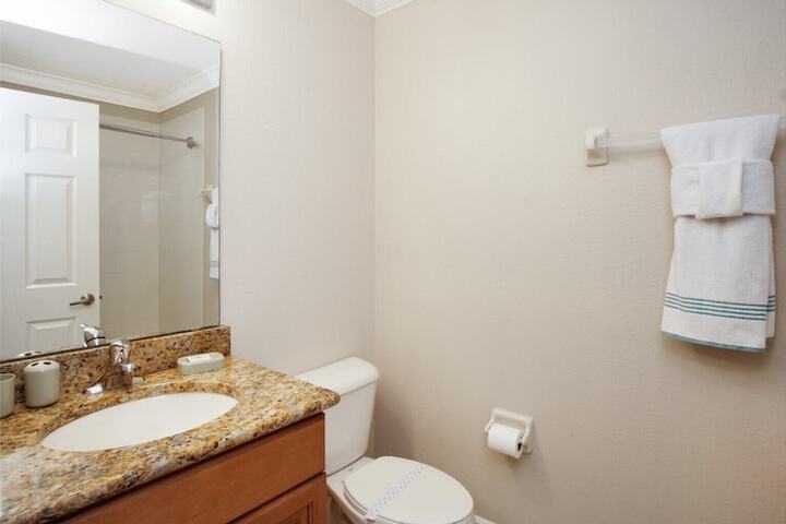 Room 21 of 36
