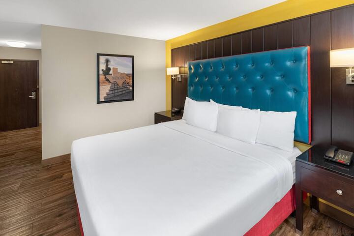 Heritage Inn & Suites San Antonio Airport Trademark Wyndham