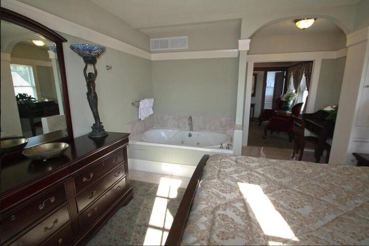 Shorelight Inn