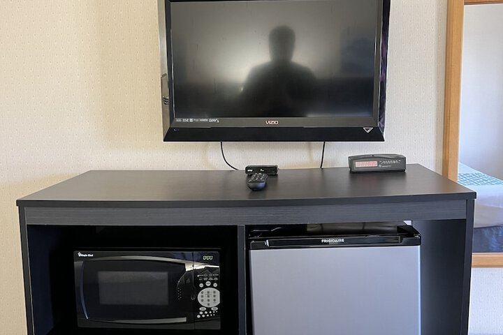 Room 9 of 30