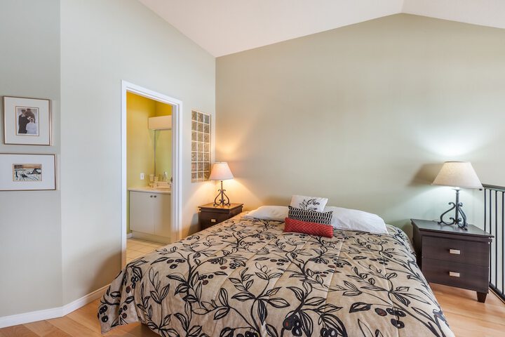 Room 42 of 138