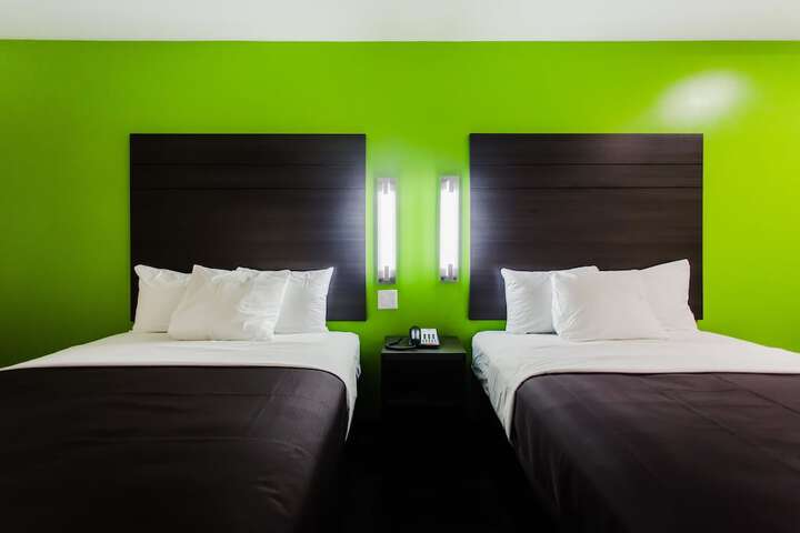 Room 47 of 69