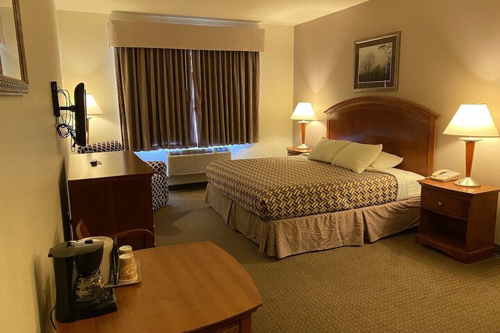 Room 30 of 41
