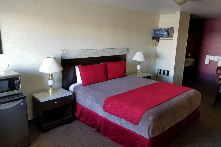 Room 10 of 30