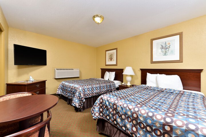 Room 12 of 14