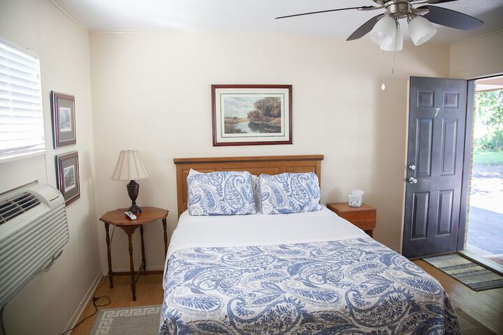 Room 20 of 34