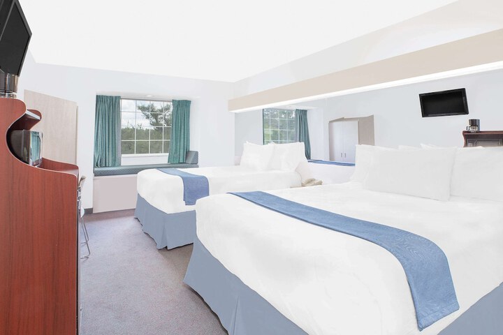 Room 14 of 19