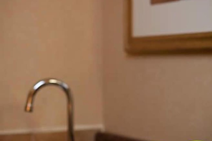 Days Inn & Suites by Wyndham Edmonton Airport