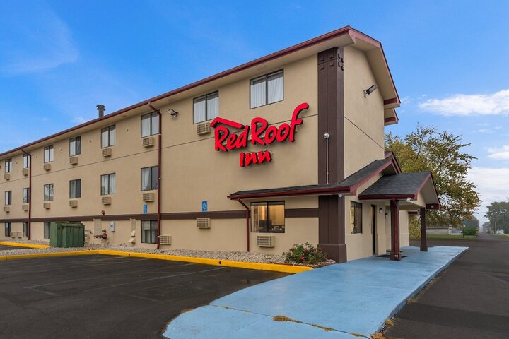 Hotel 8 of 34
