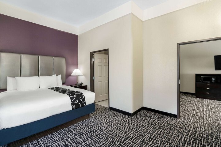 Room 15 of 39