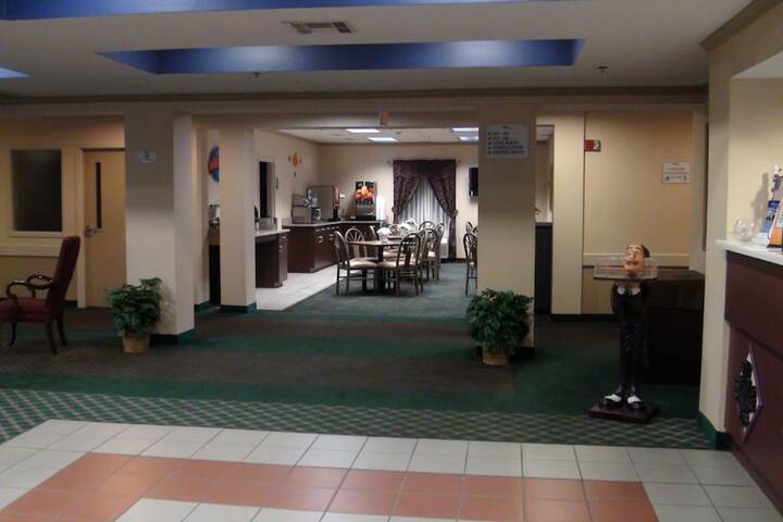 Hotel Interior 16 of 38
