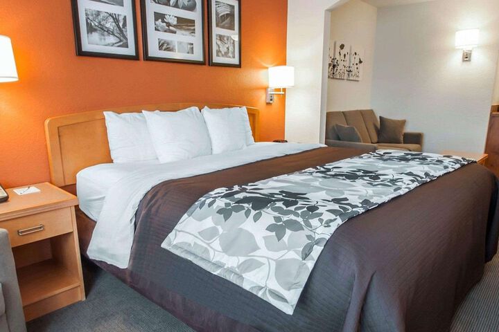 Room 34 of 43