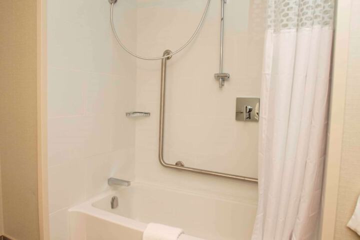Hampton Inn & Suites by Hilton Thunder Bay