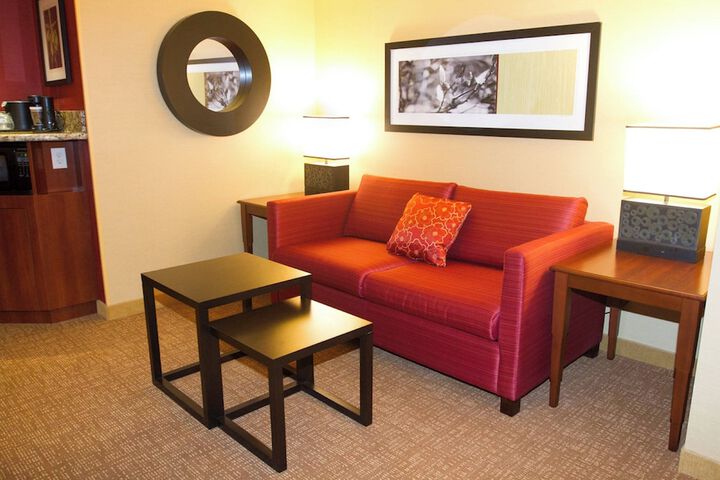 Courtyard Philadelphia Springfield