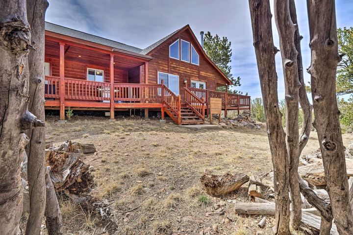 Grand Jefferson Home w / Stunning Mtn Views!