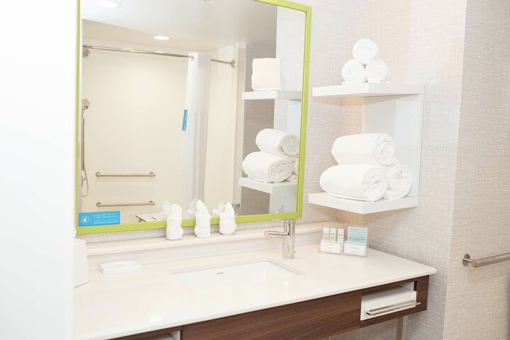 Hampton Inn & Suites Dundee