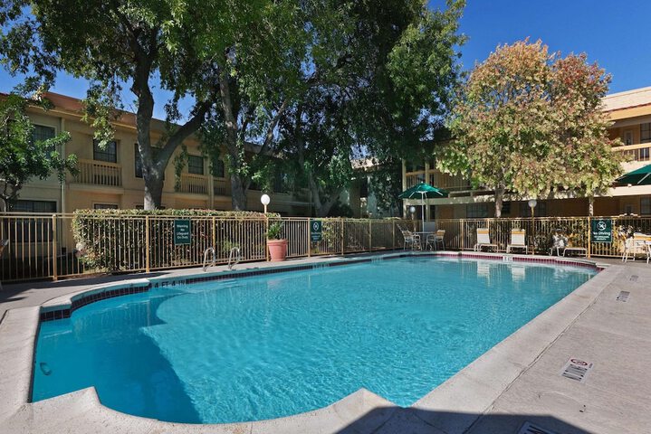 Pool 5 of 59