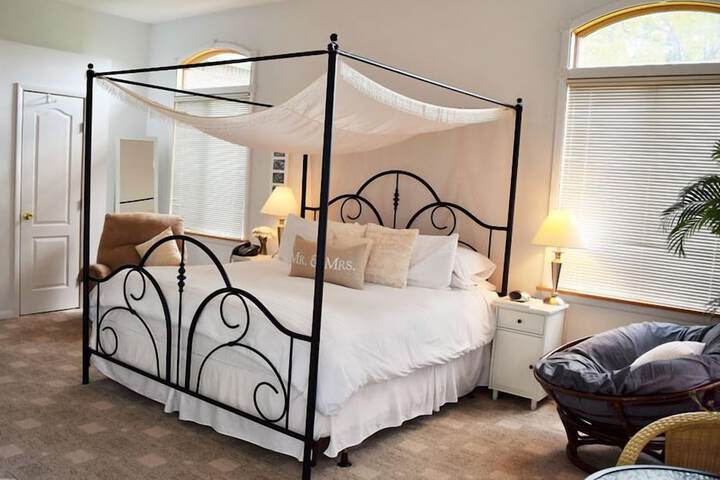 Room 6 of 22