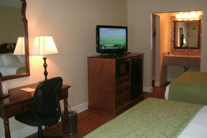 Room 15 of 52
