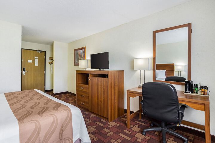 Room 32 of 36