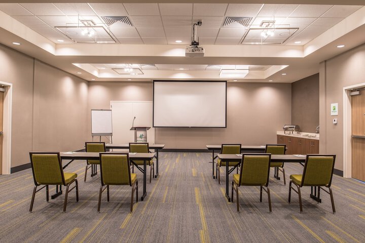 Holiday Inn Joplin by IHG