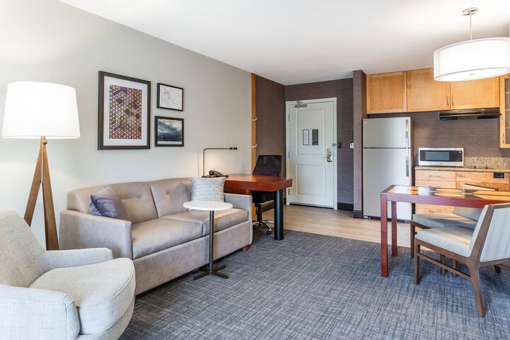 Room 13 of 23