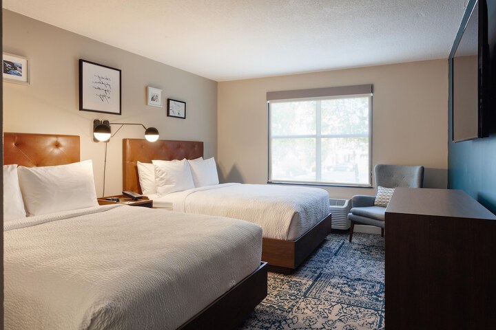 Room 10 of 19