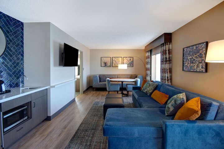 Room 30 of 104