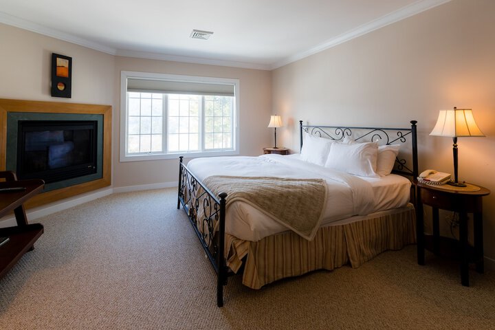 Topnotch Resort