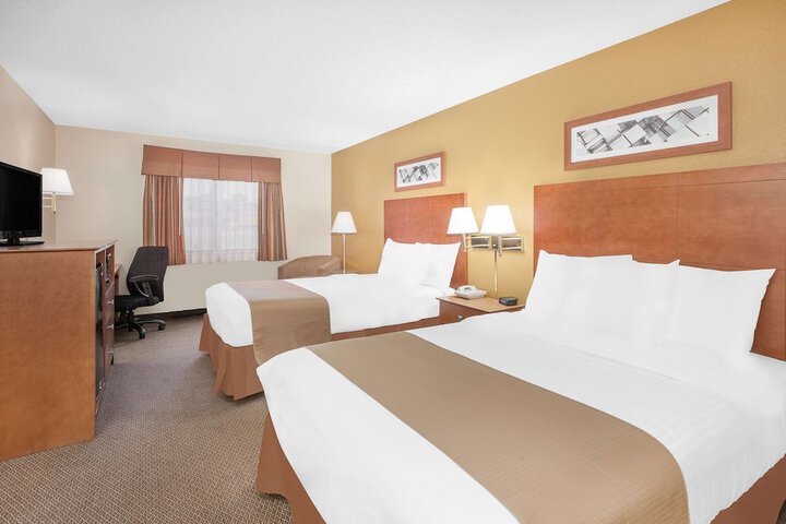 Room 13 of 21