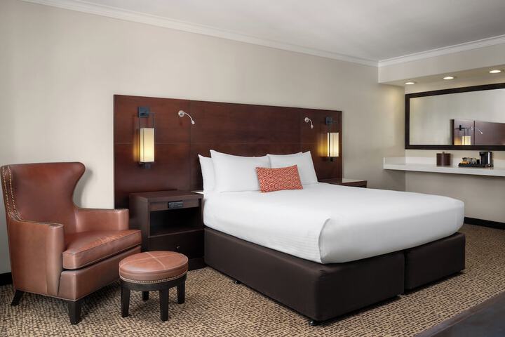 Room 20 of 74