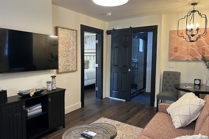 Bespoke Inn Flagstaff