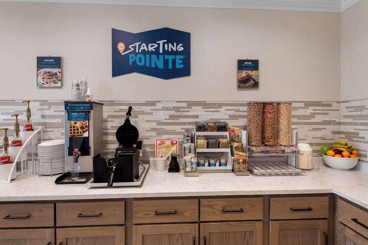 Breakfast/Coffee Service 57 of 65