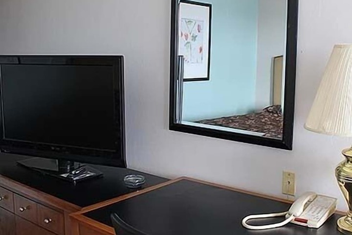 Room 25 of 35