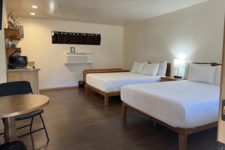 Room 25 of 59