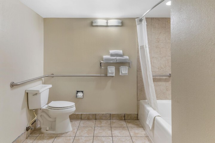 Best Western Plus Madison-Huntsville Hotel