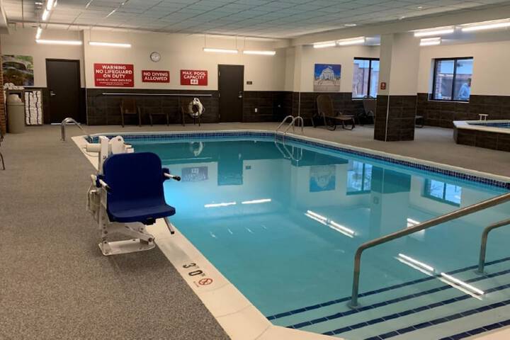 Pool 10 of 90