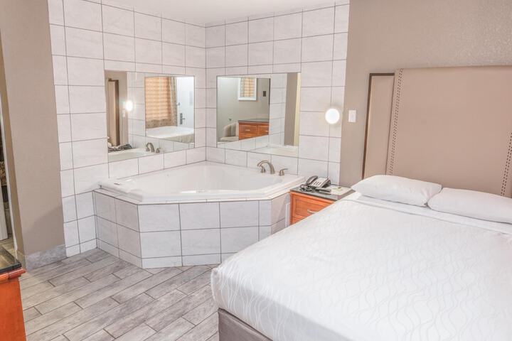 Room 9 of 21