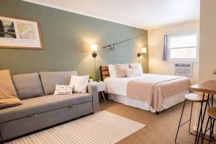 Brittany Motel