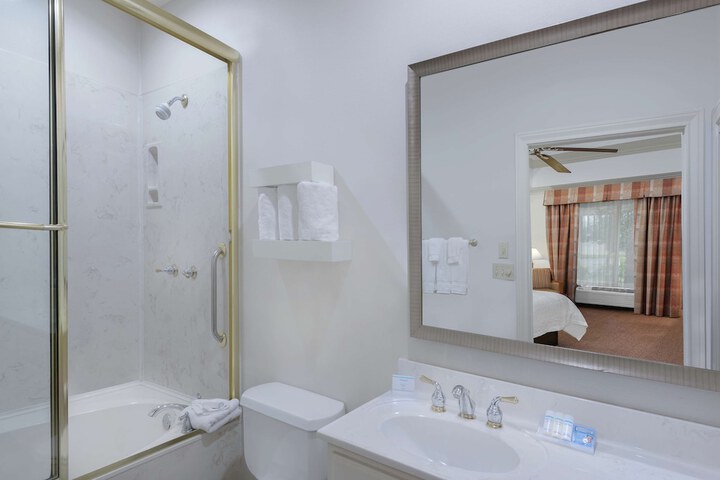 Room 15 of 49