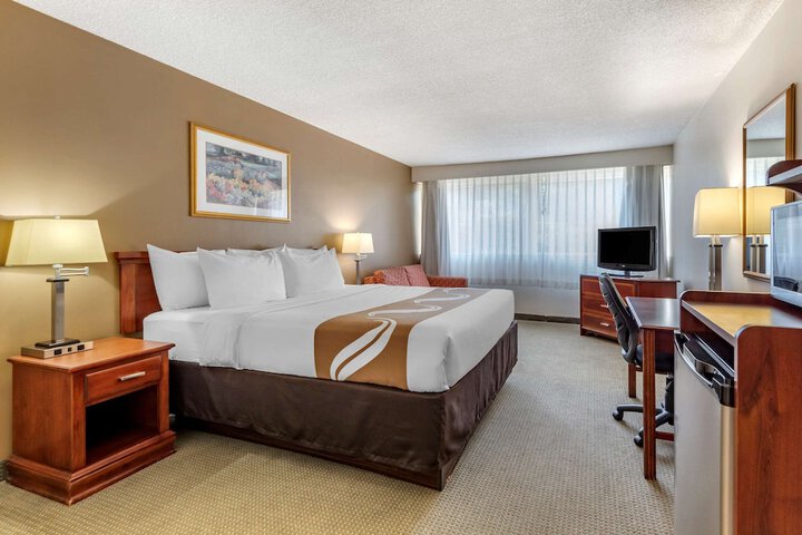 Room 44 of 80