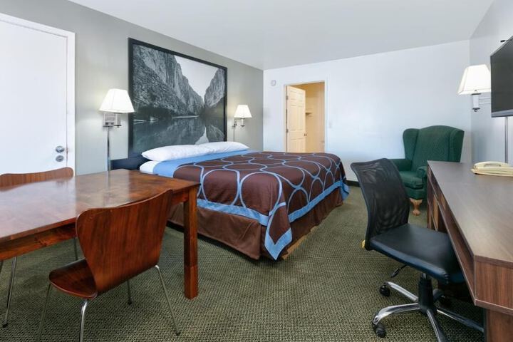 Red River Inn