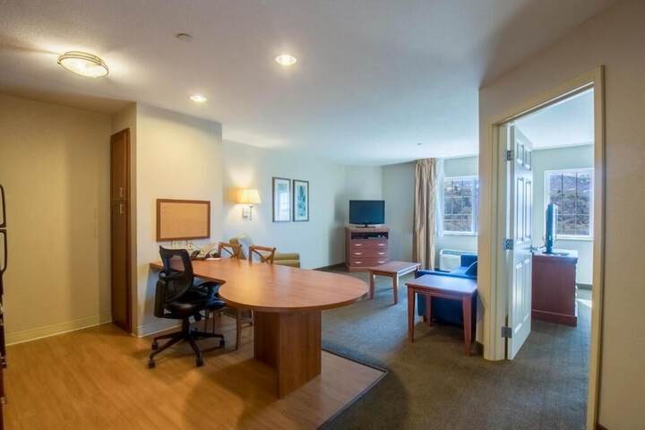 Room 33 of 36