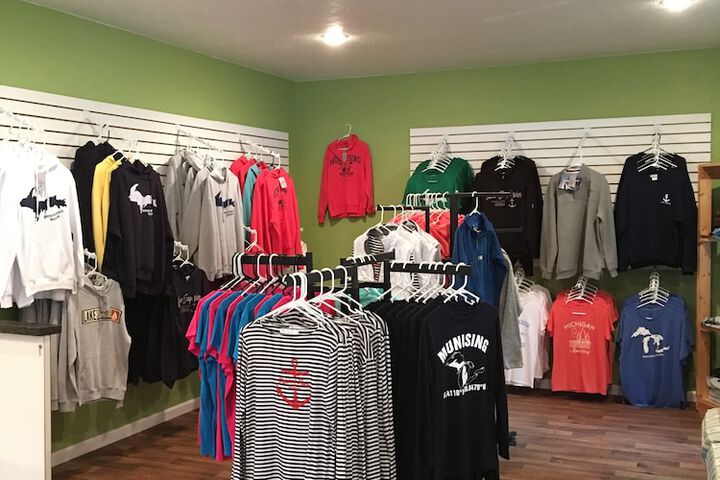 Gift Shop 18 of 20
