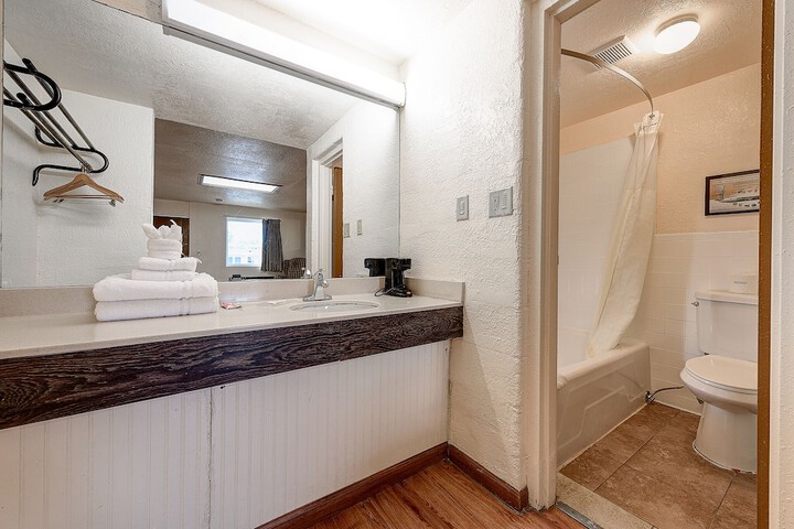 Room 43 of 75