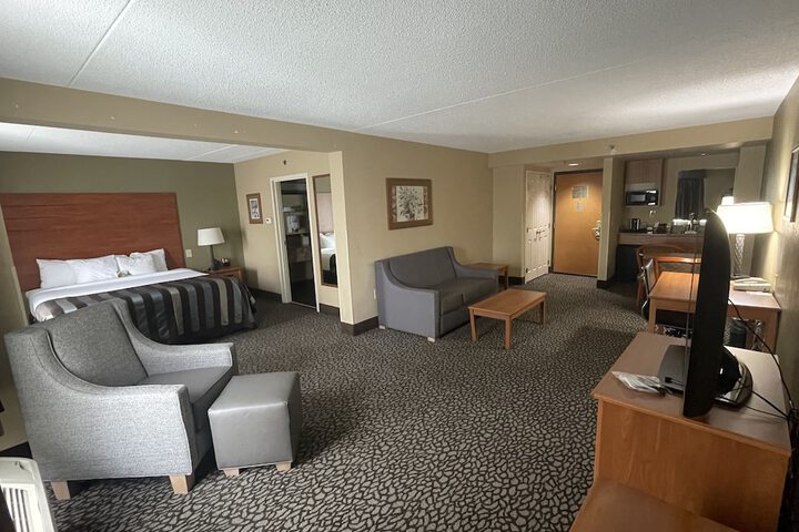 Room 18 of 30